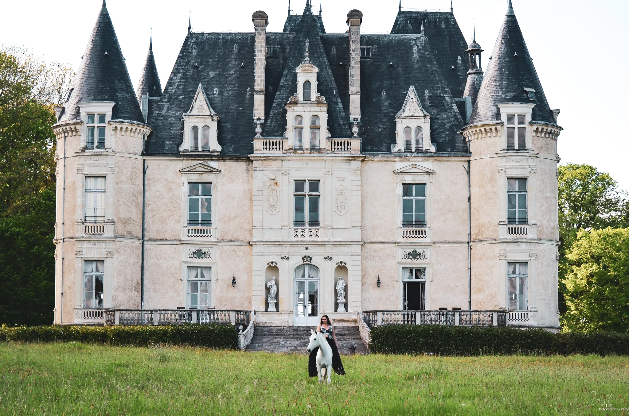 Coucher de soleil sur le Château de Beauchamp