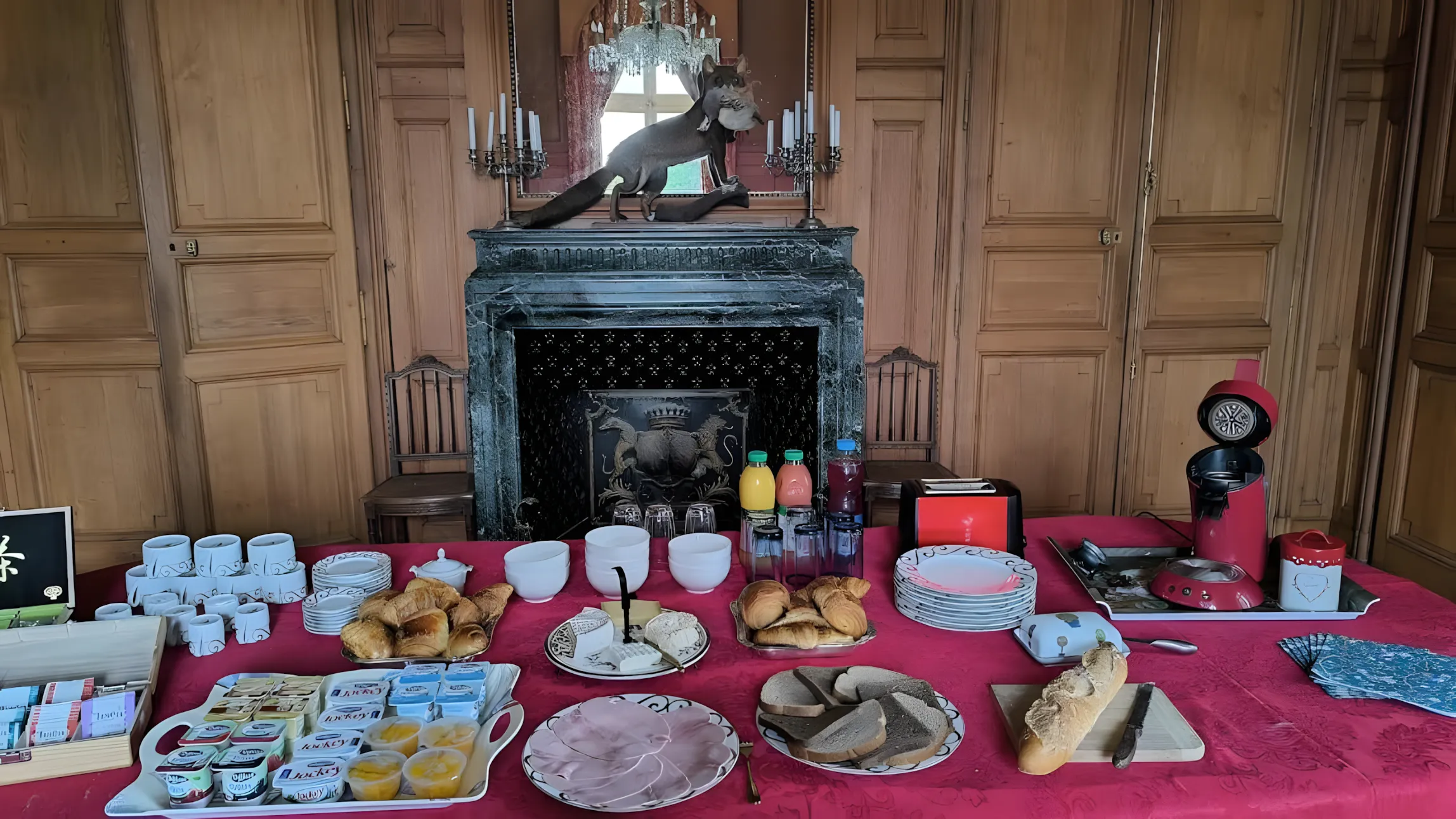 Château de Beauchamp — salle petit dejeuner